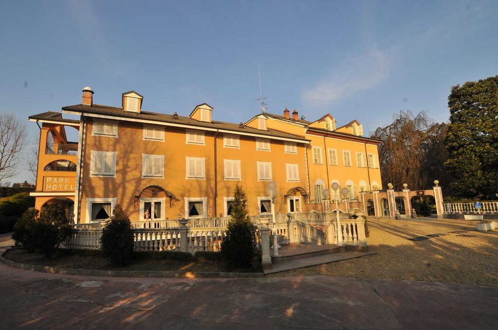 Park Hotel Villa Salzea Trofarello Dış mekan fotoğraf
